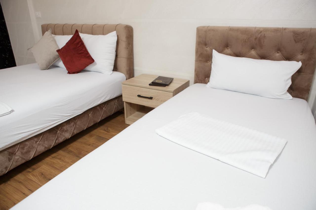B H B Apartmani Novi Pazar Eksteriør billede