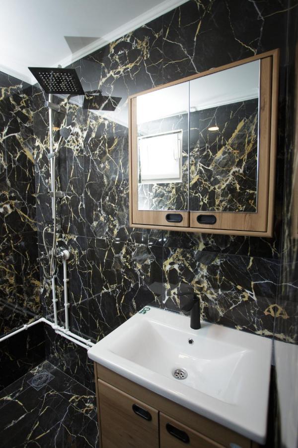 B H B Apartmani Novi Pazar Eksteriør billede