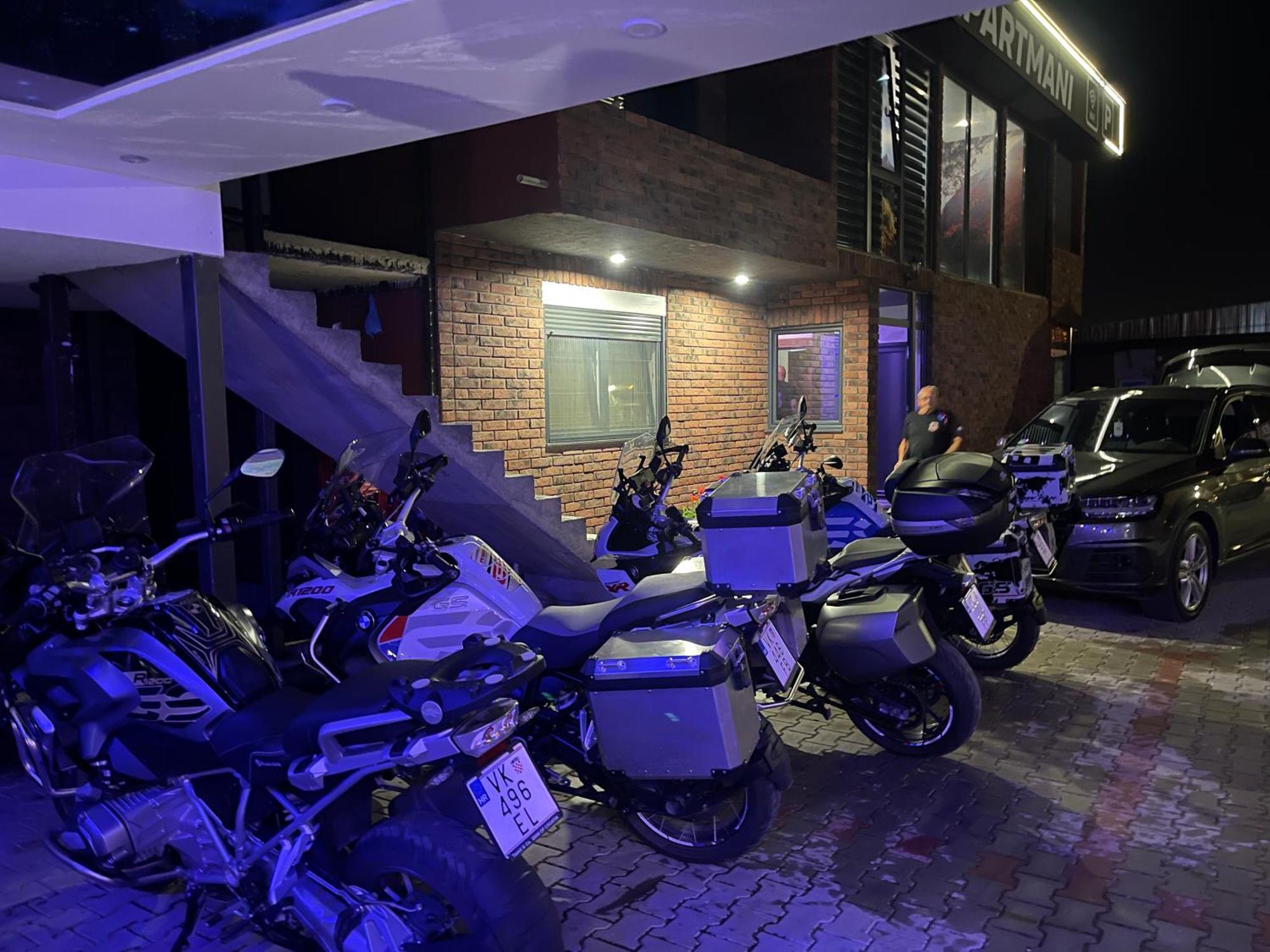 B H B Apartmani Novi Pazar Eksteriør billede